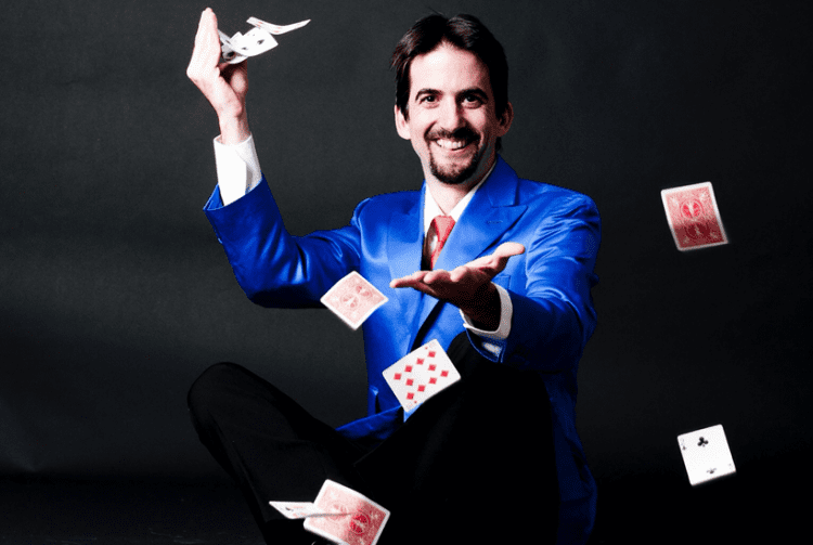 Come organizzare una festa con spettacolo di magia